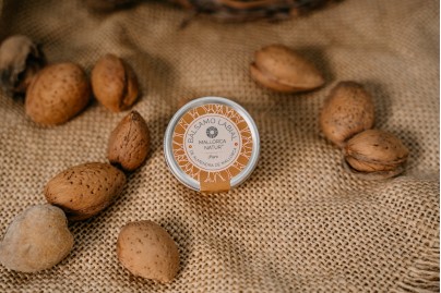 Baume à lèvre bio hidratant à l'huile d'amande douce de Majorque