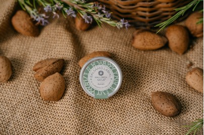 Bálsamo labial hidratante ecológico, aceite almendra Mallorca y romero