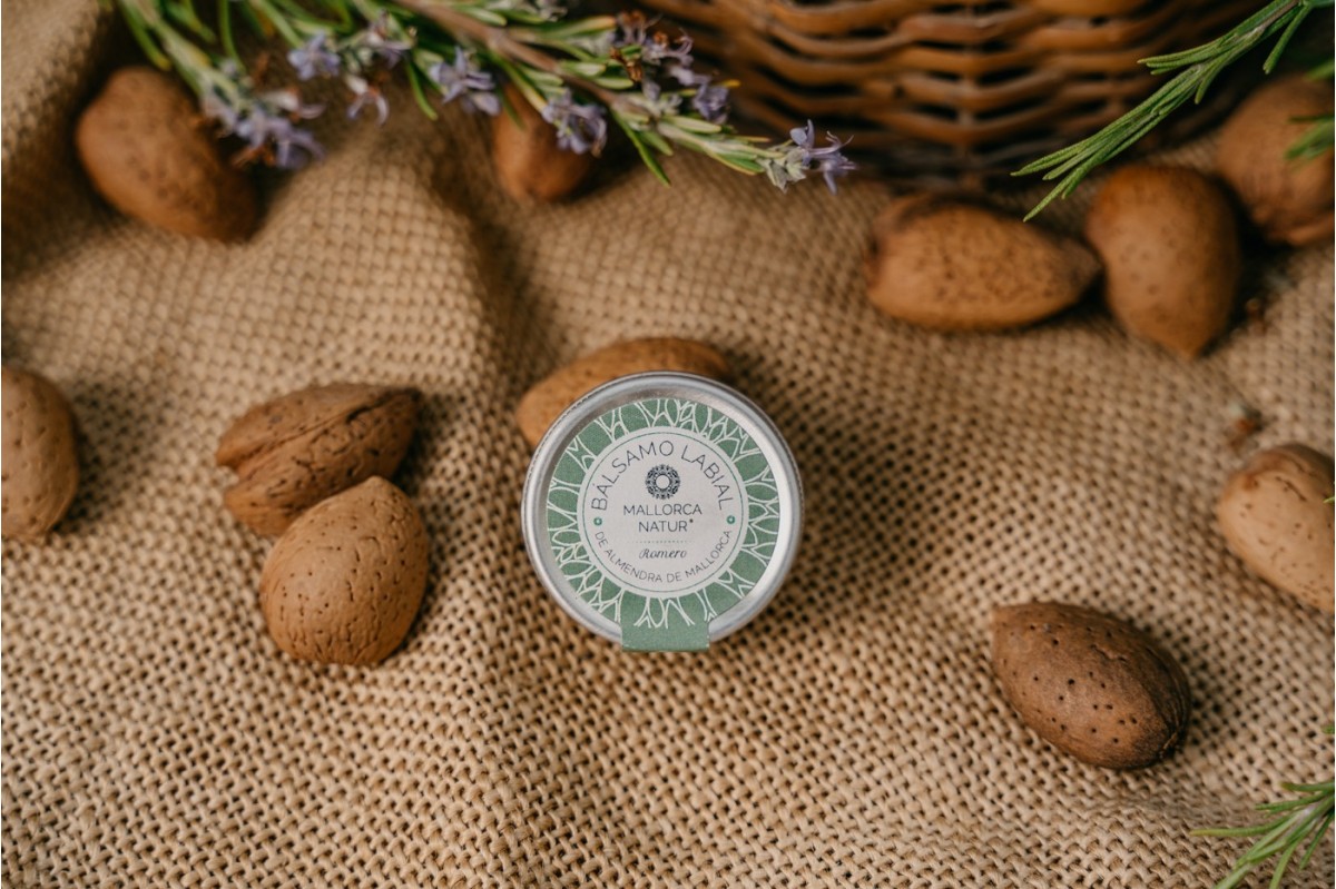 Bálsamo labial hidratante ecológico, aceite almendra Mallorca y romero