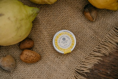 Organic mallorcan almond and lemon lip balm made in Sóller